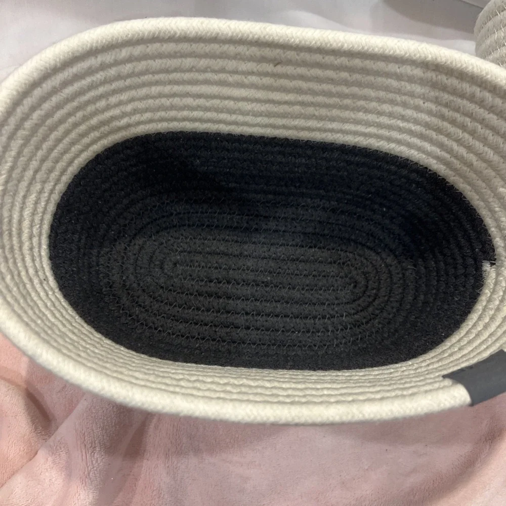 WOVEN BASKET Green‎ WEAVE, Handled basket/Bin